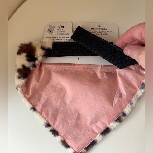 Youly Animal Print Dog Bandana, Large/XL - Picture 5 of 5